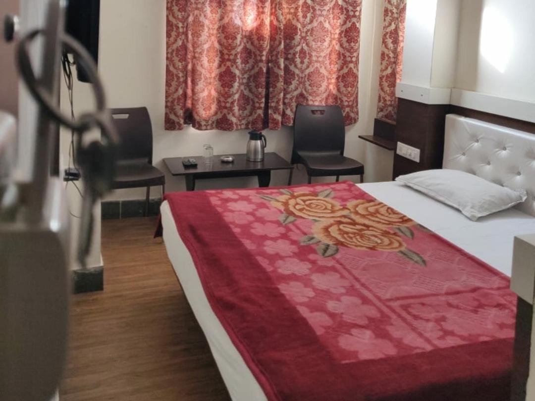 Hotel Vaidehi Udaipur Habitación foto